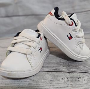 Tommy Hilfiger infant size 4 sneakers
